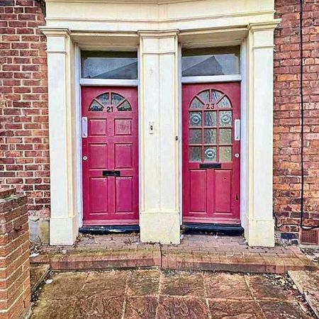 6 bedroom terraced house to rent - Photo 3