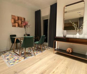 2 Bed Flat, Keybridge Tower, SW8 - Photo 4