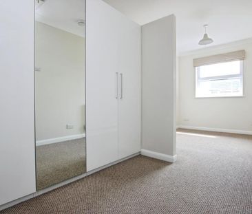 4 bedroom detached house to rent - Photo 1