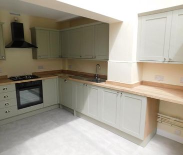 2 bedroom terraced house to rent - Photo 3