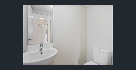 Fantastic Corner Unit – Ultimate Privacy with a Spacious Balcony! - Photo 2