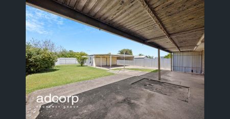 Three-Bedroom Home with Ample Parking - Photo 5