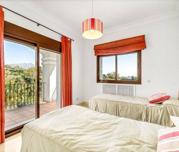 5 bedroom luxury Villa for rent in Marbella, Andalusia - Photo 6