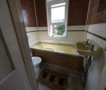 8 bedroom house share to rent - Photo 2