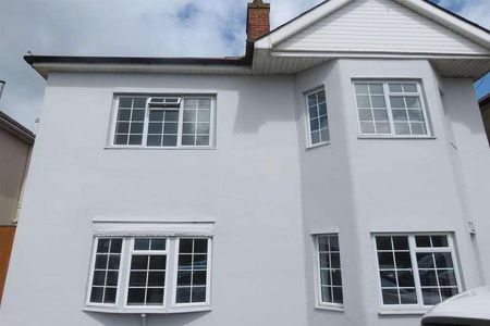 Bedroom Detached House In Ensbury, BH10 - Photo 5