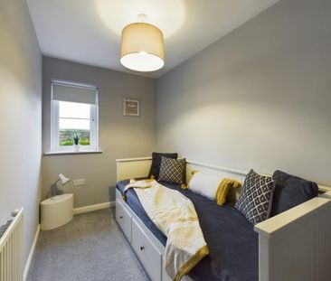 3 bedroom terraced house to rent - Photo 4