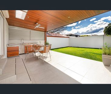 1/10 Thornton Street, Canada Bay, NSW 2046 - Photo 4