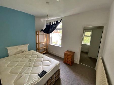 5 bedroom semi-detached house to rent - Photo 5