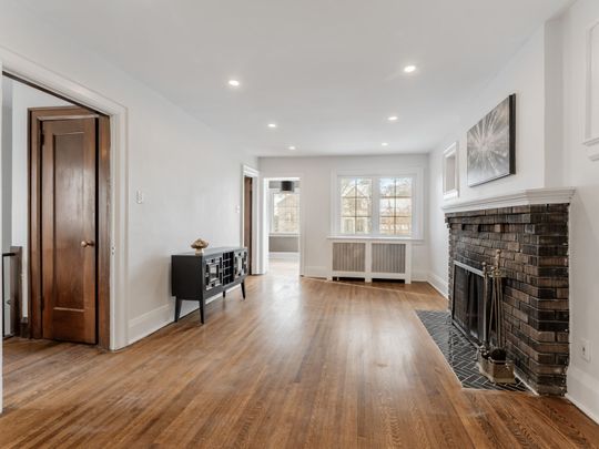 For Lease - 39 Standish Avenue Unit# 2nd floor, Toronto, Ontario - Photo 1