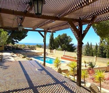 Luxury 5 room Detached House for rent in Aigues, Valencia - Photo 2