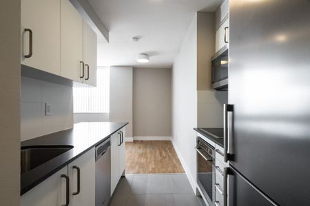 190 Jameson Avenue - Photo 3