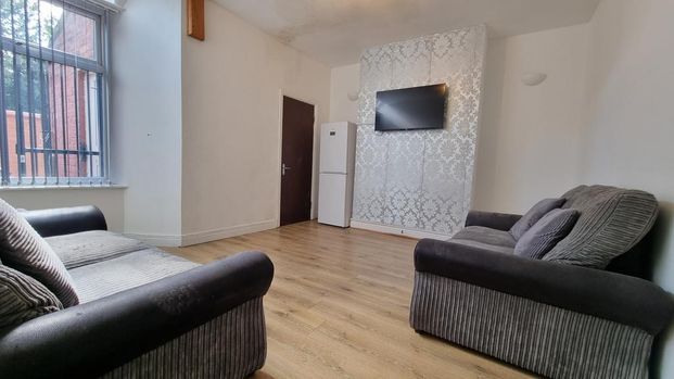 3 bedroom terraced house to rent - Photo 1