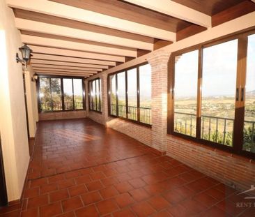 5 bedroom luxury Villa for rent in Alhaurín de la Torre, Andalusia - Photo 6