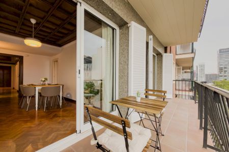 Cozy interior room next to Sants train station - Photo 5