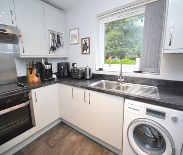 Cranbourne Court, Stockport - Photo 2