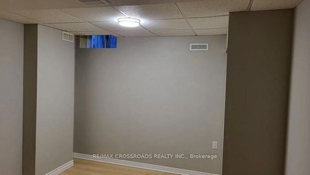 For Lease - 22 Goya Crescent, Toronto, Ontario - Photo 5