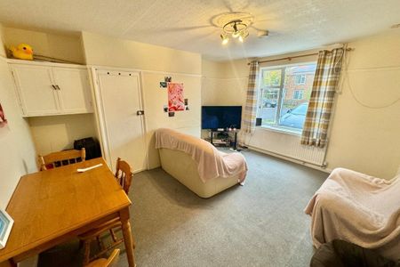 Foxley Close - Photo 2