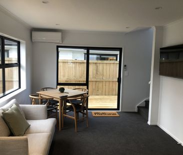 These are great studio rooms, within walking distance to local shop... - Photo 3