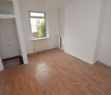 2 Bedroom Terraced House - Photo 4