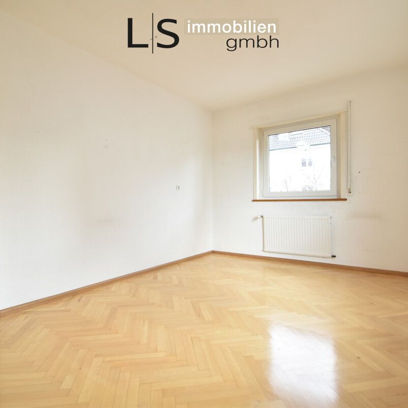 Geräumige und helle 3-Zimmer-Wohnung in ruhiger Wohnlage von S-Untertürkheim mit Balkon! - Photo 1