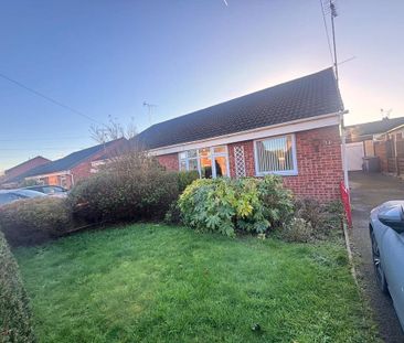 2 bedroom semi-detached bungalow to rent - Photo 3