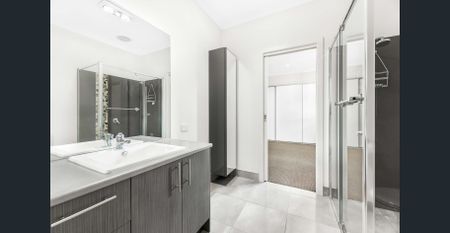 Character Two-Bedroom! - Photo 5