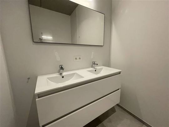 Appartement te huur - Foto 1