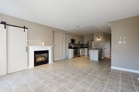 For Lease - 511 Winkworth Court, Newmarket, Ontario - Photo 4