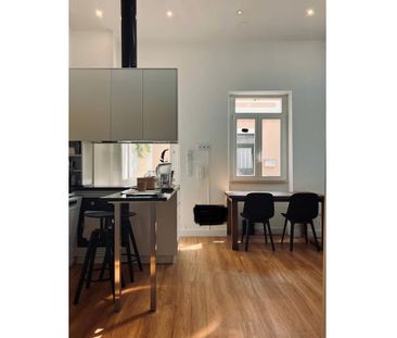 Travessa Meio Ao Arco do Carvalhão, Lisbon, Lisbon 1070-104 - Photo 1