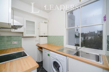 2 bedroom flat to rent - Photo 5