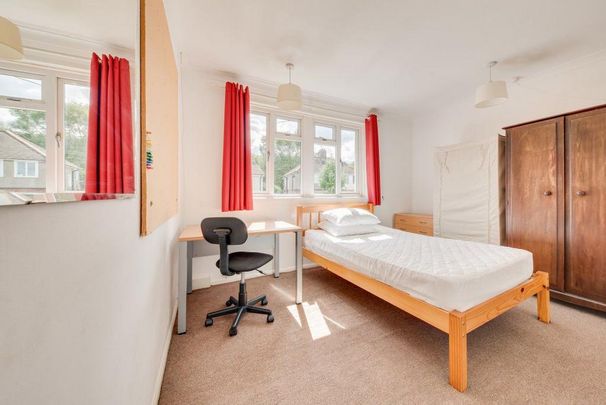 4 bedroom house to rent - Photo 1