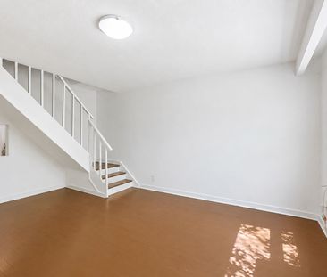 For Lease - 961A Eglinton Avenue Unit# Rear, Toronto, Ontario - Photo 6