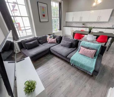 Irvine Street, L7 - Photo 1