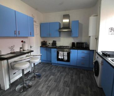 2 bedroom terraced house to rent - Photo 2