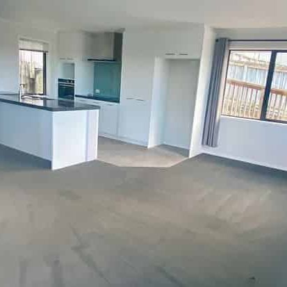 Tidy low maintenance 3 Bedroom for rent. - Photo 1