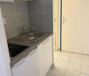 Studio de 22 m² avec balcon, kitchenette équipée. - Photo 3