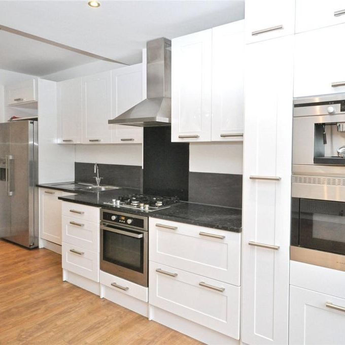 4 bedroom house to rent - Photo 1