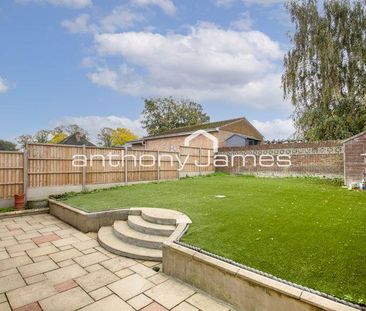 3 bedroom semi-detached bungalow to rent - Photo 1