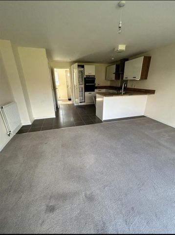 3 bedroom terraced house to rent - Photo 2
