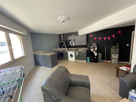 Location Appartement 3 pièces 58m² - Photo 5