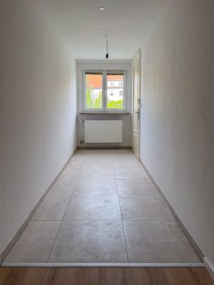 Frisch renovierte 2,5-Zi-Wohnung mitten im Rosenheimer Stadtzentrum! - Photo 1