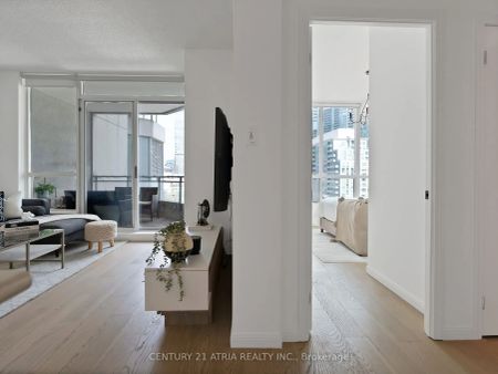 228 Queens Quay W #1101 - Photo 3