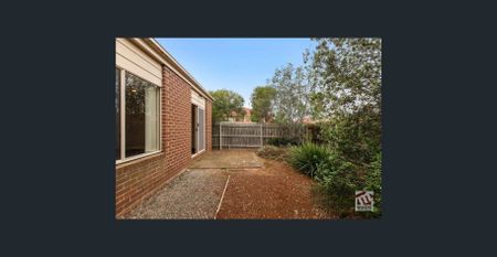 45/17 Crestmont Drive, Melton South, Vic 3338 - Photo 2