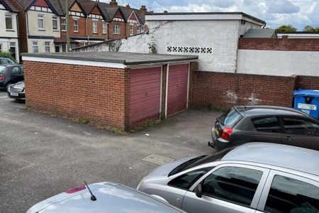 Bournemouth Road - Photo 3