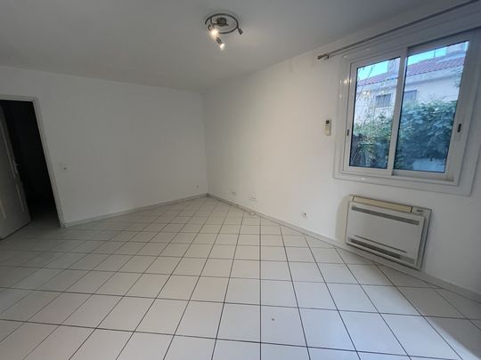 Location Appartement 3 pièces 51m² HYERES 83400 - Photo 1