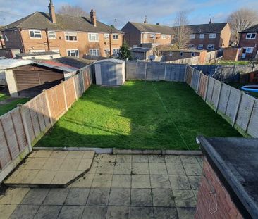 3 bedroom semi-detached house to rent - Photo 1
