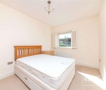 Hartnell Court, Ballards Lane, London, N3 - Photo 3