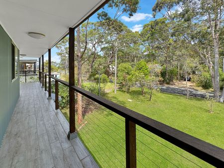 MODERN COASTAL LIVING JUST METRES FROM THE BEACH - Photo 5