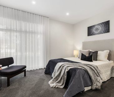 40 Vista Drive, Keilor East VIC 3033 - Photo 3