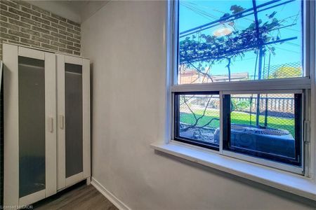 For Lease - 26 BARTON Street Unit# 1, Hamilton, Ontario - Photo 5